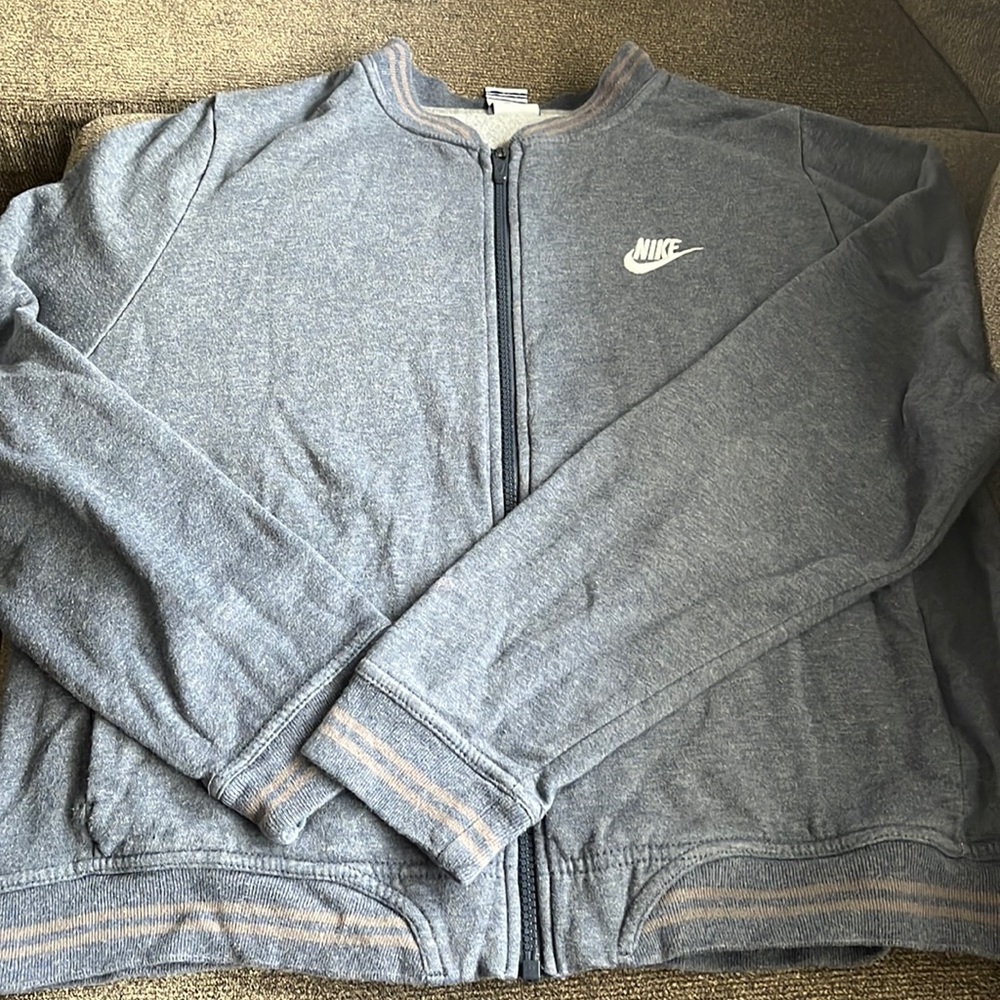 Womens Nike zip up sz XL